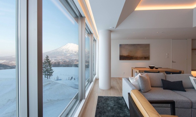Hirafu Hotel | Exquisite Skye Niseko: 4-Star Stay with Spa & Hot Tub