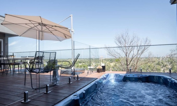 Fingal House | Skyfall @Fingal - Perfect Spot for a Golfing Holiday with Your Pet