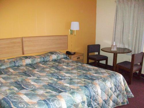 Hilander Park Hotel | Budget-Friendly Skyland Inn in Bristol - Family Friendly Stay