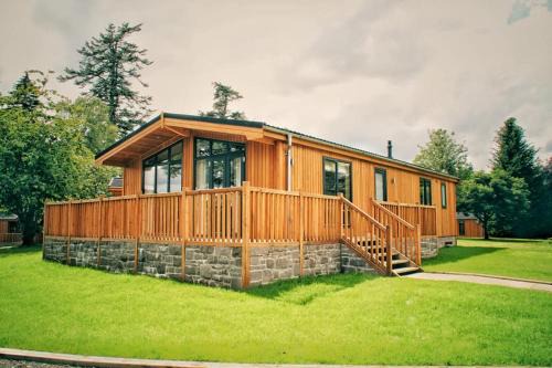 Arden House | Discover Skyline Lodge: Eco-Friendly Castle Lodges Awaits