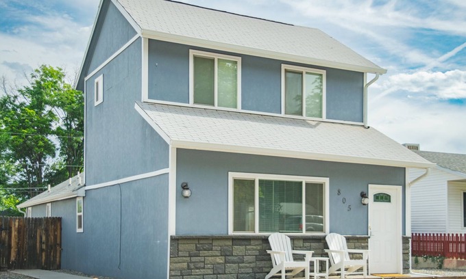 Canon City House | Skyline Retreat: 3-Bedroom Oasis with Pet-Friendly Amenities