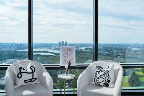 Sydney Olympic Park Apartment | Skyline Retreat in Olympic Park