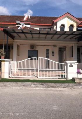 Ipoh House | Budget-Friendly SKYN Smarthome: Ideal for Families and Pets