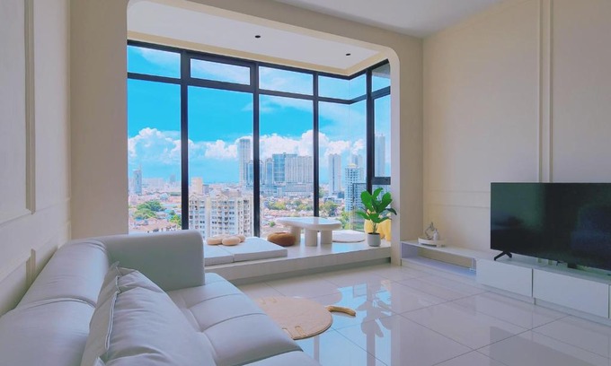 George Town Apartment | SkyPool Suites with Ocean Views - Top Rated in Georgetown