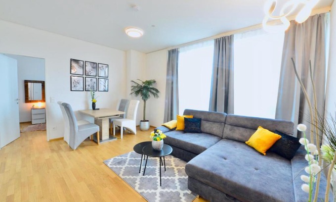 Erdberg Apartment | Sky-High Comfort with Convenient Parking and Pool Access