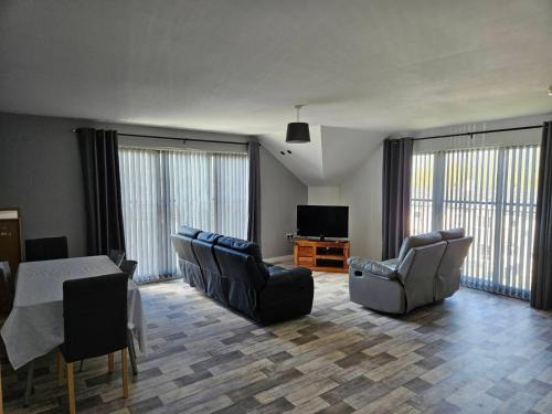 Londonderry Apartment | Explore Skyview Retreat: Family-Friendly Getaway Awaits