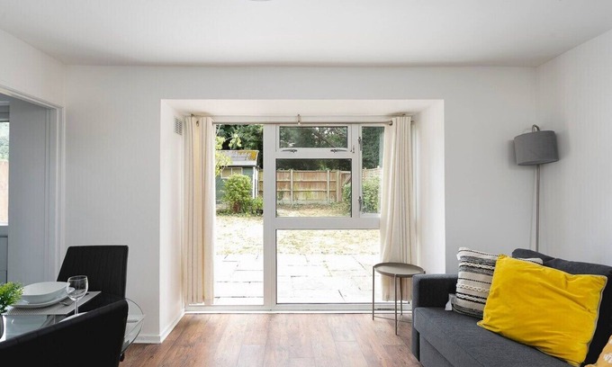 Shephall House | Discover Skyvillion: 2-Bed House with Garden & Parking
