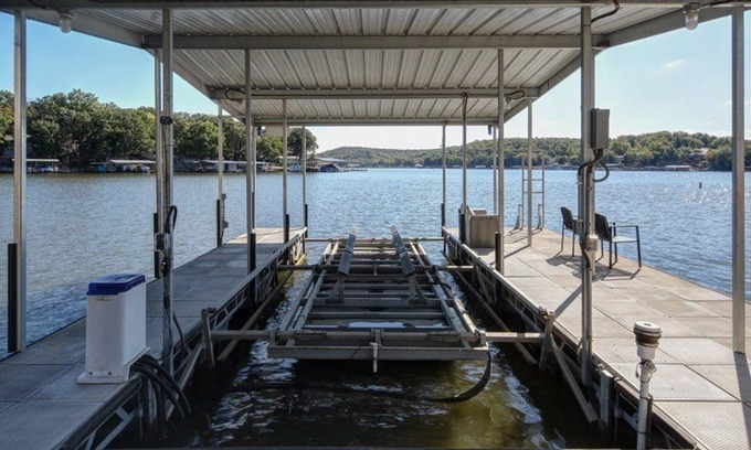 Gravois Mills House | Skywater: Family-Focused Retreat with Lake View and Spa