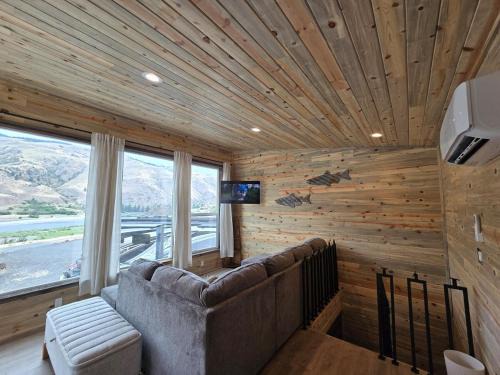 White Bird House | Slate Creek Retreat