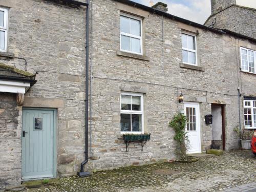 Middleham House | Pet-Friendly Slaters Cottage: 4-Star Stay with High Ratings