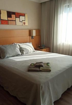 Guarulhos City Centre Apartment | Explore Slaviero1411: Oceanfront Pool & Spa Retreat