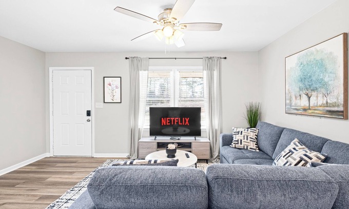 Stockbridge House | Sleek 3 BR home w/self check in Private!