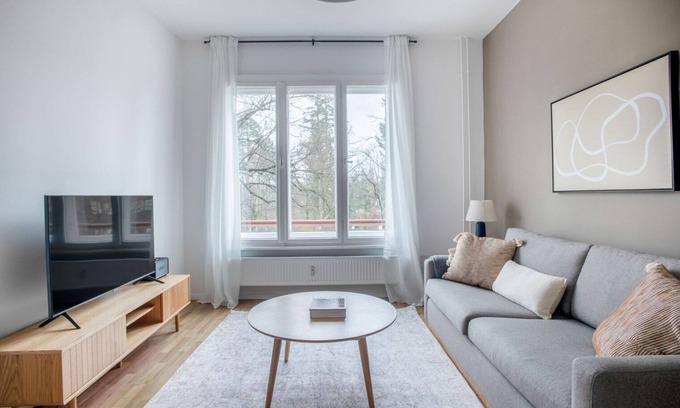 Schmargendorf Apartment | Modern Charlottenburg 1BR with Kitchen near Kurfürstendamm