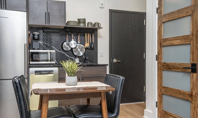 Wayland Apartment | Cozy 1st Floor Flat - Steps to Brown & Wayland Attractions