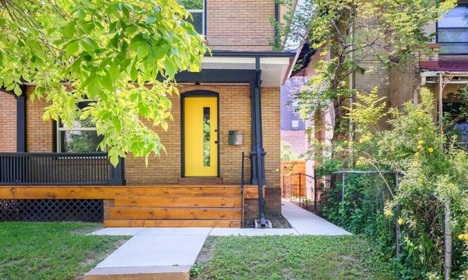 Congress Park Apartment | Modern Apartment Near Bluebird Theater - Rated 9.8/10