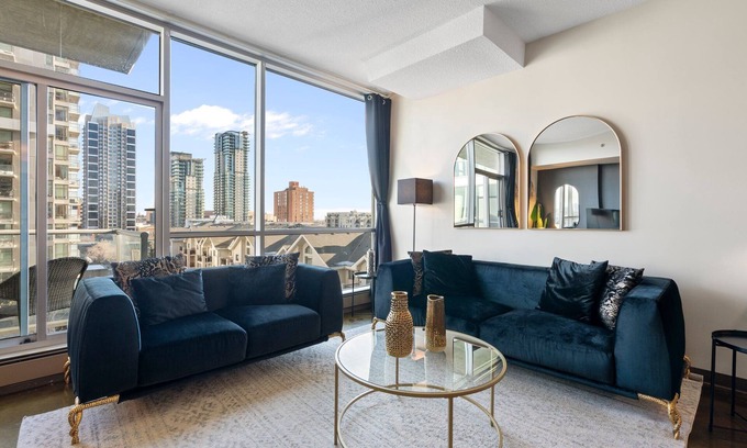 Beltline Apartment | Sleek Suite w View | 1BR, AC near BMO & Stampede