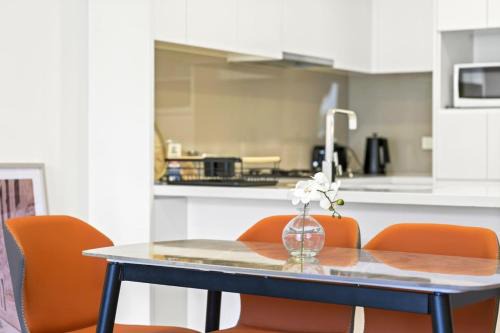 Rhodes Apartment | Serene 2B Apartment with Hot Tub in Prime Location