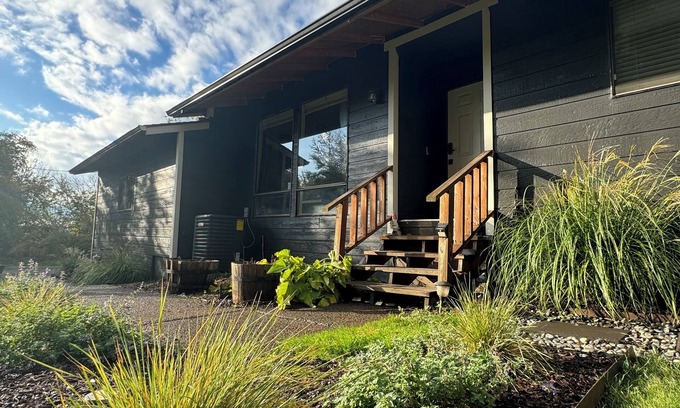 Southgate House | Premier Urban Retreat with Breakfast in Happy Valley