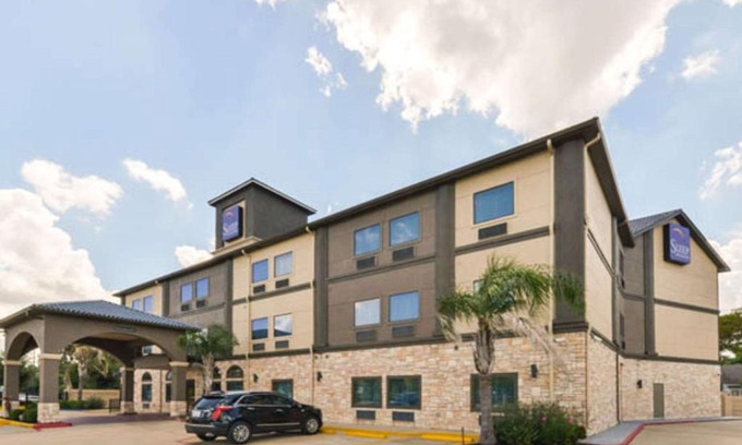 Greater Heights Hotel | Comfortable Stay at Sleep Inn and Suites Downtown Houston