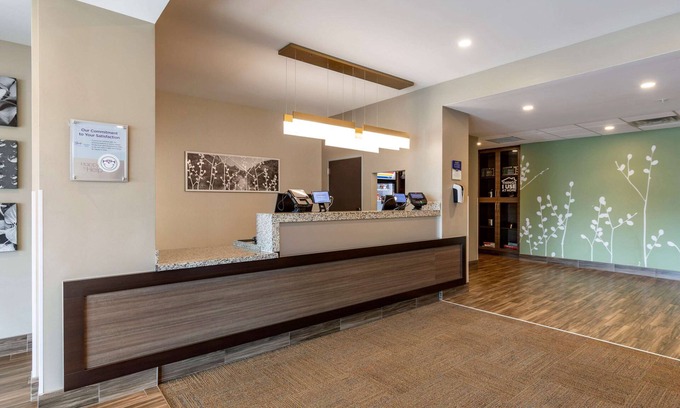 Bowling Green Hotel | Inviting Sleep Inn: Rated 9.2 with Pool & Breakfast