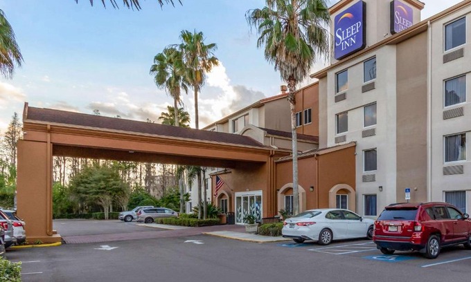 Temple Terrace Hotel | Convenient Stay at Sleep Inn near Busch Gardens - USF