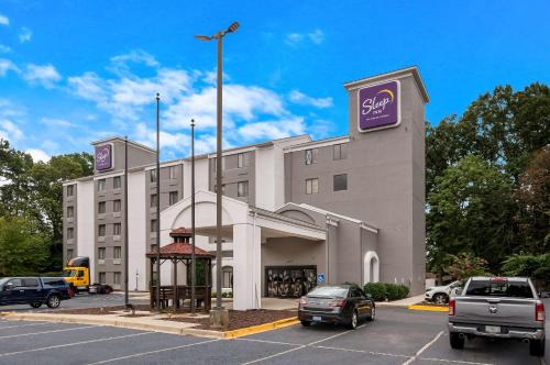 Paw Creek Hotel | Pet-Friendly Getaway at Sleep Inn Northlake with Pool Access