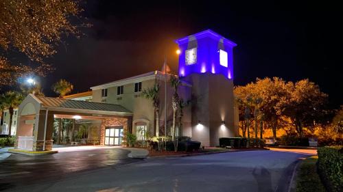 Ormond Beach Hotel | Discover the Comfort of Sleep Inn Daytona Beach - Ormond