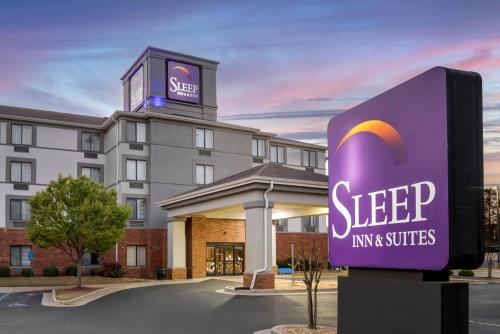 Auburn Hotel | Family-Friendly Stay at Sleep Inn & Suites Auburn Campus