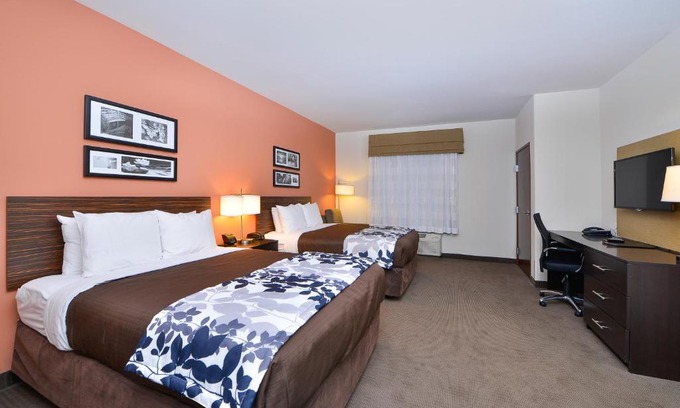 Austin Hotel | Discover Sleep Inn & Suites Austin - Pet Friendly Retreat