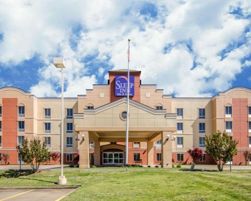 Springdale Hotel | Discover Sleep Inn & Suites Springdale West - Family-Friendly Stay