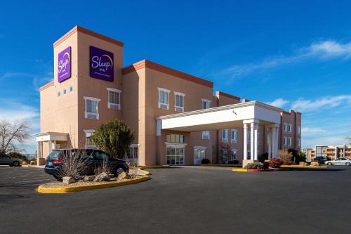 Mesilla Park Hotel | Pet-Friendly Sleep Inn University with Oceanfront Pool