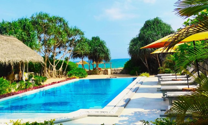 Ranna Hotel | Experience Serenity at Sleeping Elephant Beach Resort