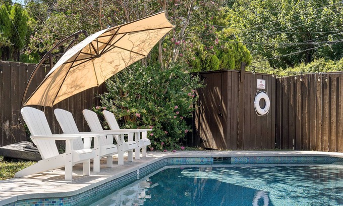 Northwest Dallas House | Unforgettable Dallas Getaway with Heated Pool & Game Room
