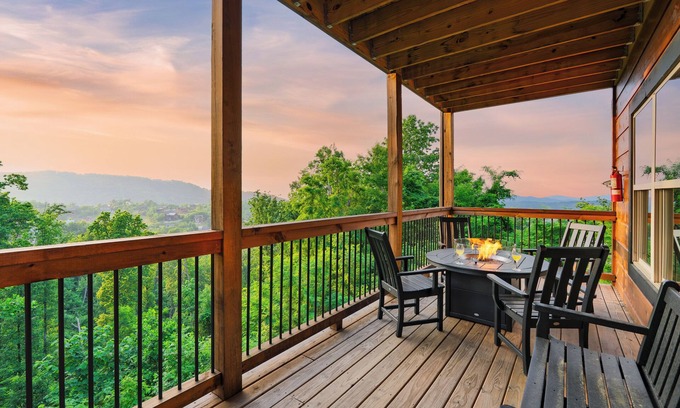Chalet Village North House | Sleeps 24 | 2 Homes, Hot Tub, Sauna, Movie Theater, Firepit, Pool, Tennis Courts