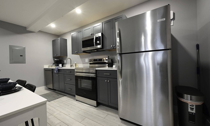Bellaire Condo | New Family Retreat: Sleeps 5, Boat Parking & WiFi