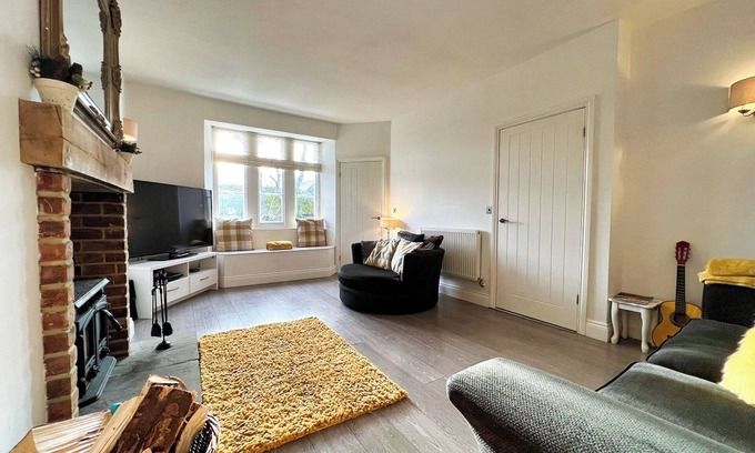 Norham Cottage | Inviting 3-Bedroom Cottage with Garden & Pet-Friendly Perks