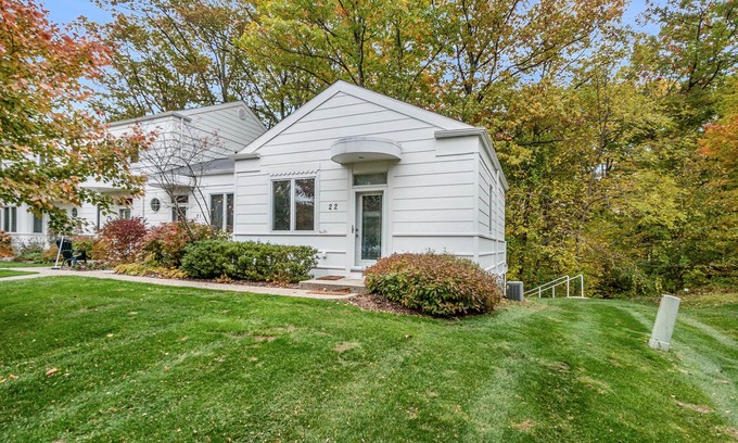 South Haven Villa | Experience Terrace 22 at Sleepy Hollow Beach Resort