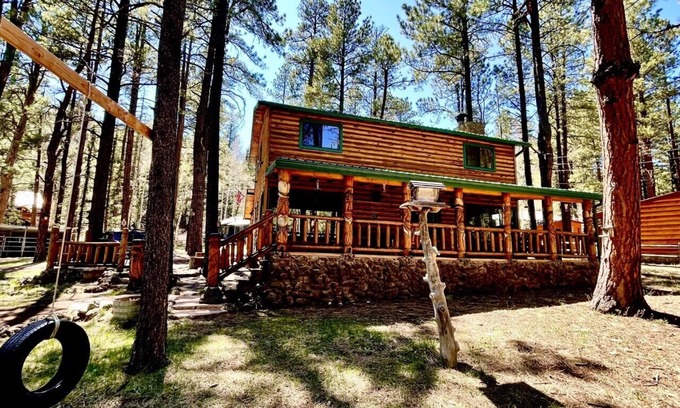 Greer Cabin | Sleepy Owl Lodge in Greer