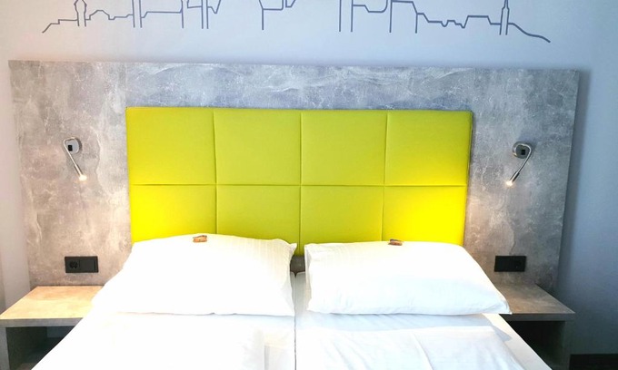 Dillingen an der Donau Hotel | Pet-Friendly SleepySleepy Hotel Dillingen with Great Amenities