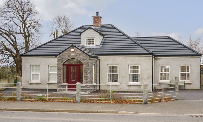 Downpatrick Cottage | Pet-Friendly SLIABH AMHARC: Guest Rated 10/10 in Downpatrick