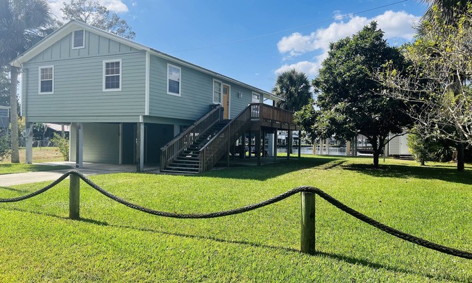 Suwannee House | Heavenly Retreat in Suwannee - Perfect for Families