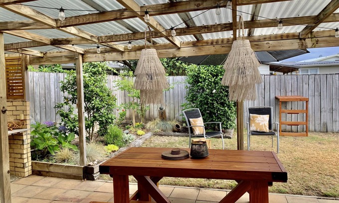 Whangamata House | Heavenly Oceanfront Retreat on Rangi - Guest Rated 10/10