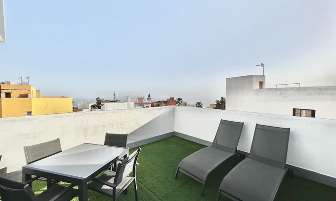 San Miguel de Abona Apartment | Oceanview Slim Eloy Penthouse with Spa and Family-Friendly Perks
