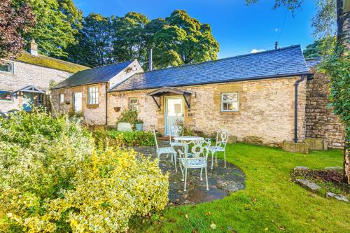 Bakewell House | Pet-Friendly Retreat at Slipper Lo with Pool Access