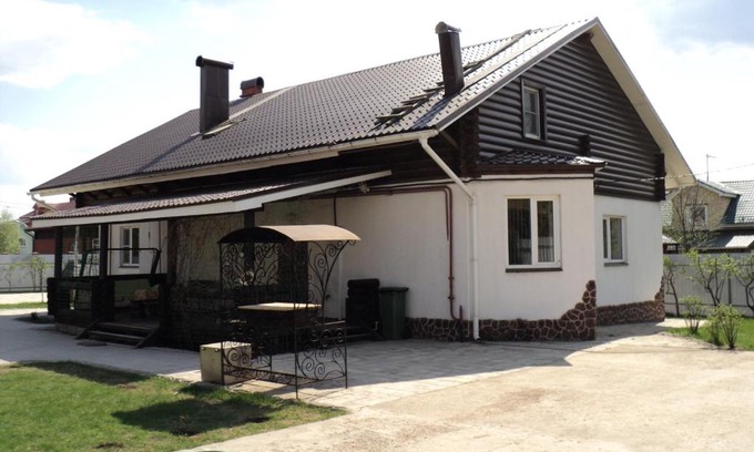 Avdotyino House | Discover Sloboda na Klyazme: Pet-Friendly Retreat Awaits
