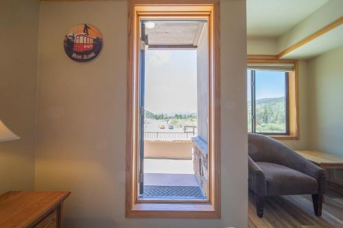 Mountain House House | Kid-Friendly Retreat with Hot Tub at Slopeside 2736A