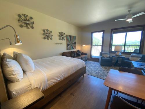 Mountain House House | Family-Friendly Retreat at Slopeside 2770A with Hot Tub