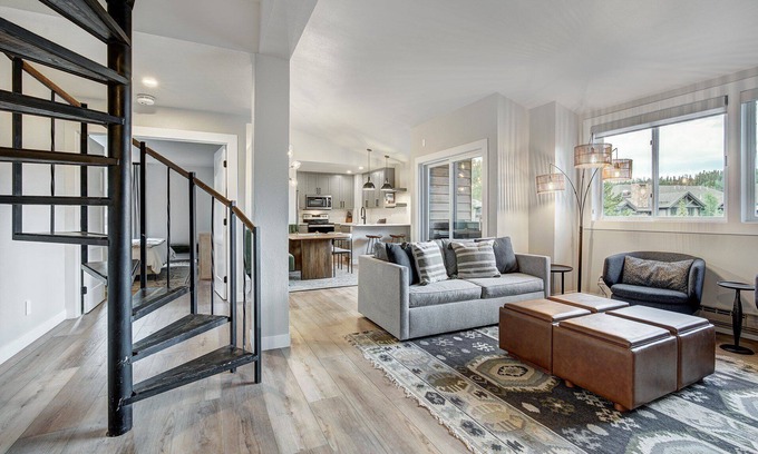 Breckenridge House | Top-Rated Slopeside Retreat in Downtown Breck with Pools