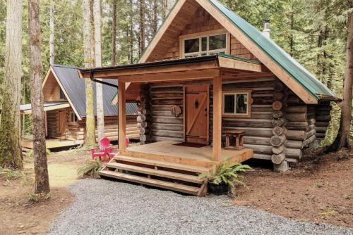 Regional District of Nanaimo House | Slow-Go Log Cabin in the Woods with Cozy Woodstove