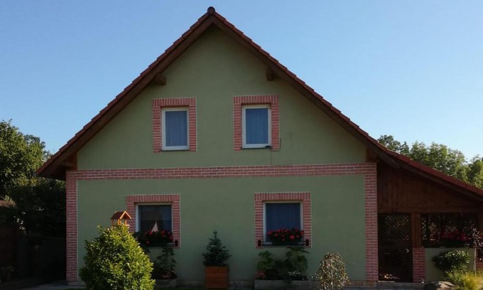 Domanin House | Explore Slunečnice: Top-Rated Family-Friendly Retreat